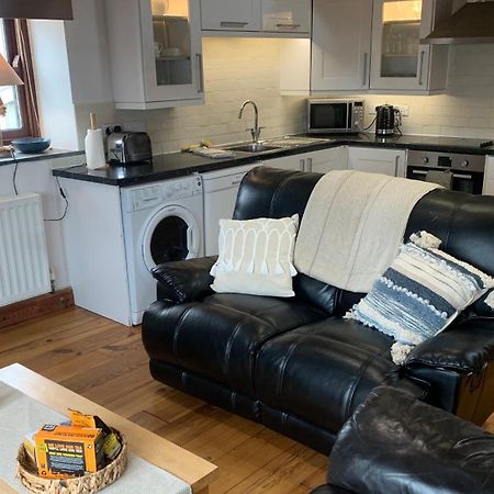 Sail Loft Lookout - Modern Harbourside Apartment With Character Features - 101 Penzance Exterior photo